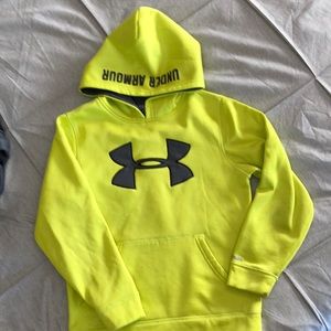 YXS boys Under Armour storm hoodie